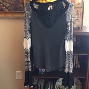Free People long sleeved shirt/sweater